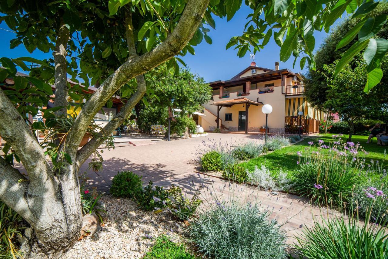 I Lecci Guesthouse San Felice Circeo Exterior foto
