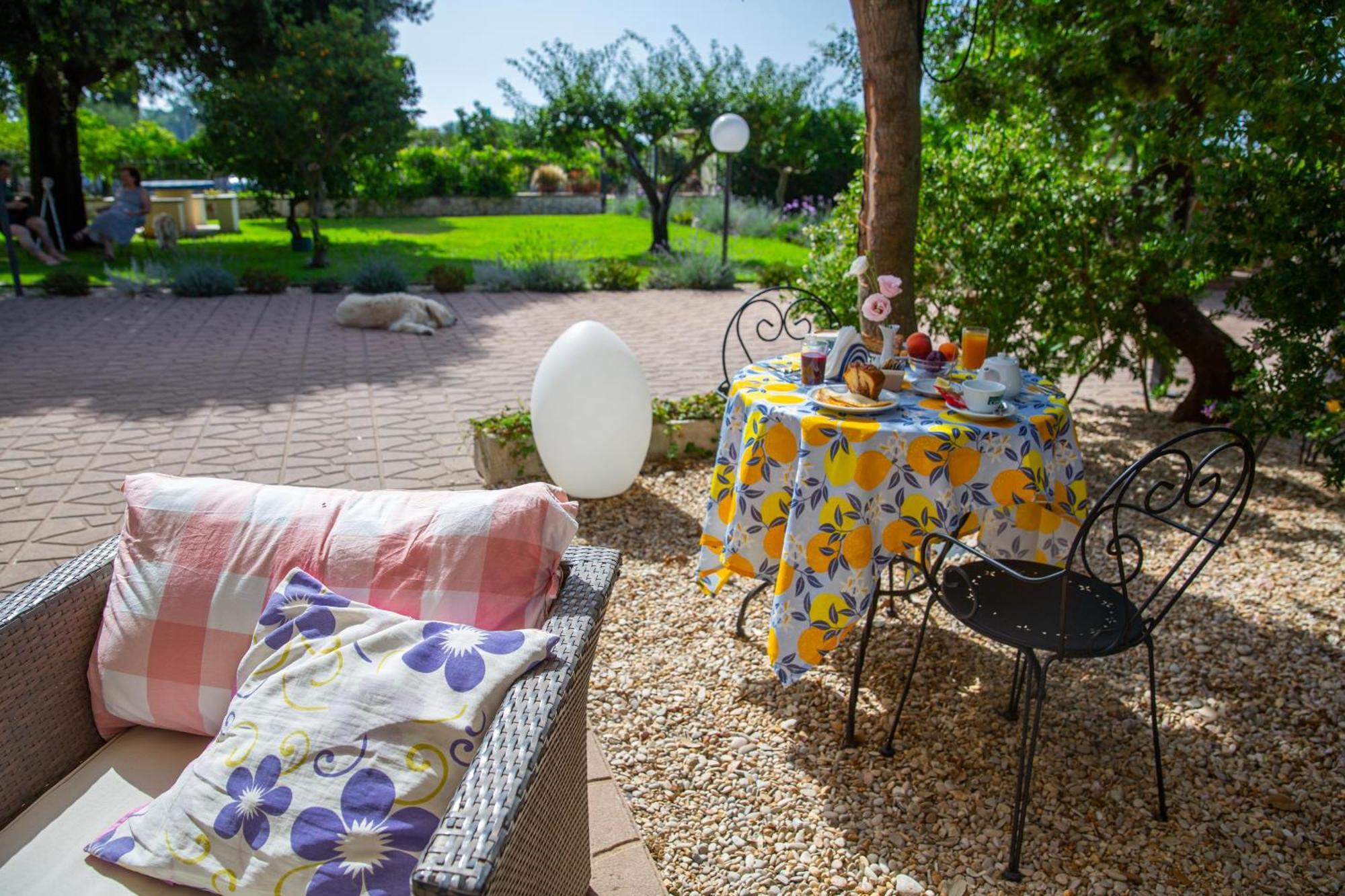 I Lecci Guesthouse San Felice Circeo Exterior foto